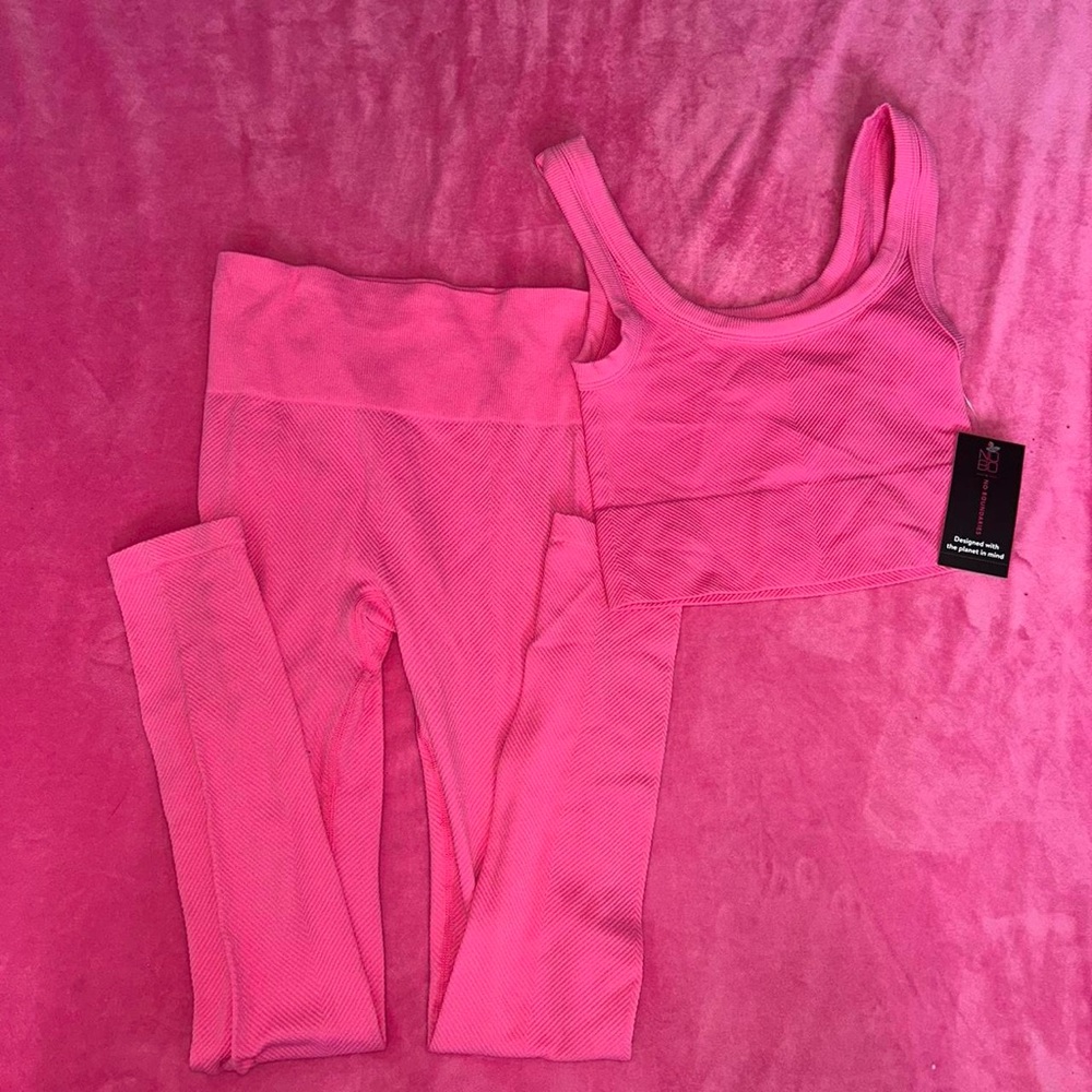 No Boundaries Fuchsia Activewear Set